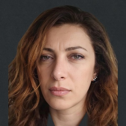 أميرة حديفي