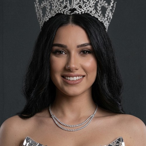 آية عبدالرازق