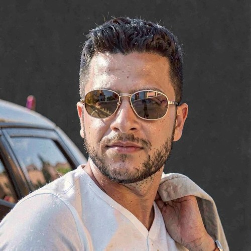 أيمن سابق