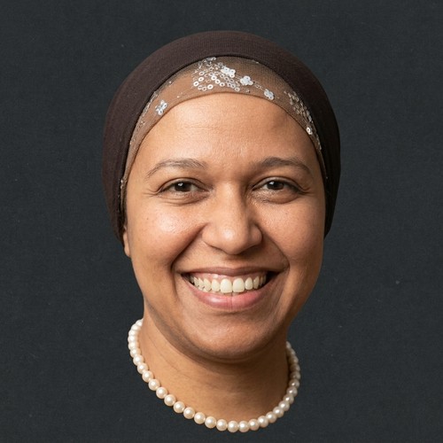 إيناس القاضي