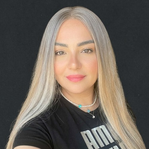 إيمان أيوب