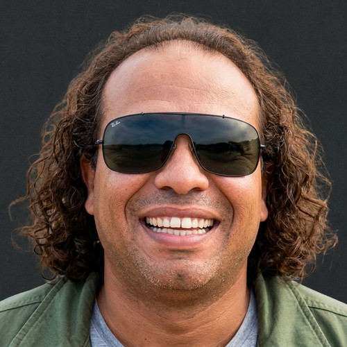خالد عثمان