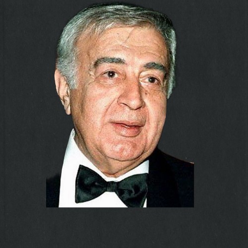 مصطفى العقاد