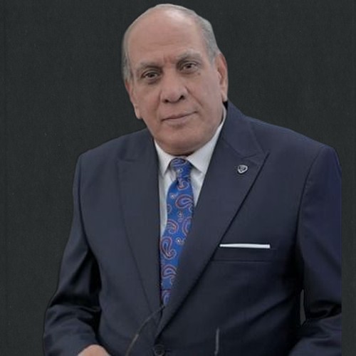 منير مكرم