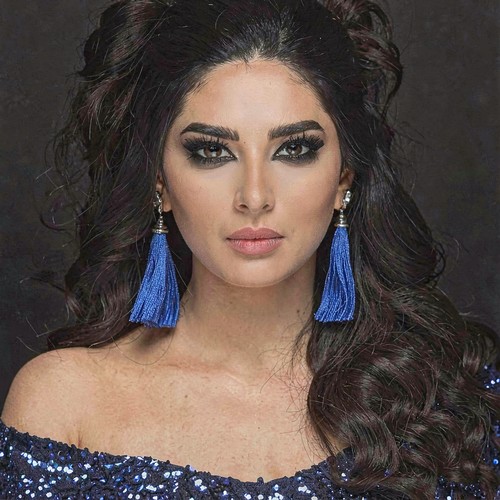 رنا أبيض