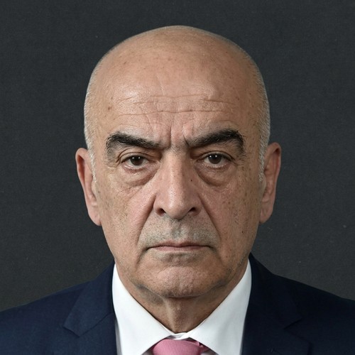 سلوم حداد