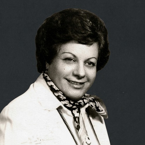 سميرة أمين