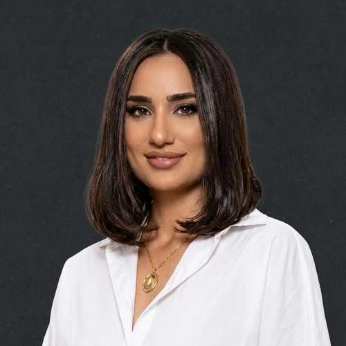سارة القبندي