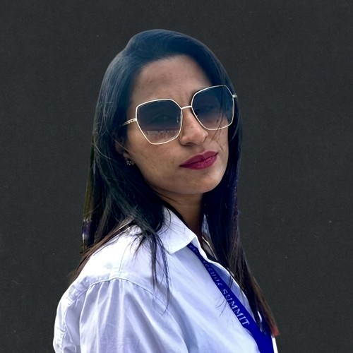 سارة غنيم