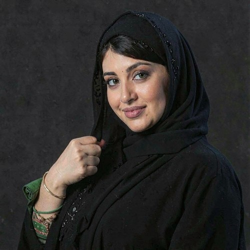 زينب علي